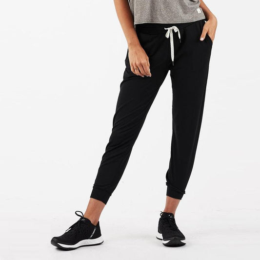 Performance Jogger in Black
