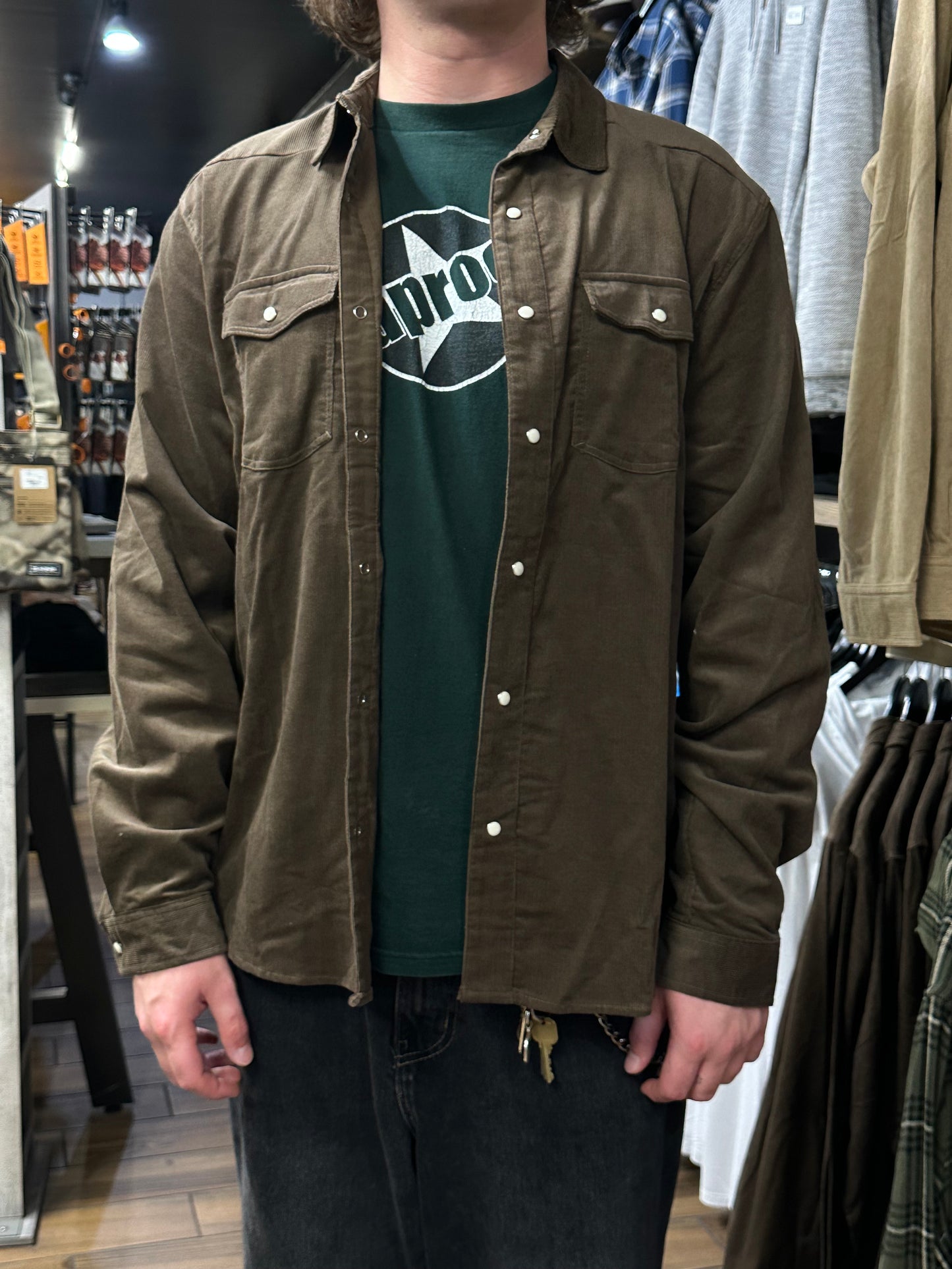 Wagner Corduroy Buttonup w/ Pearl Snap Buttons