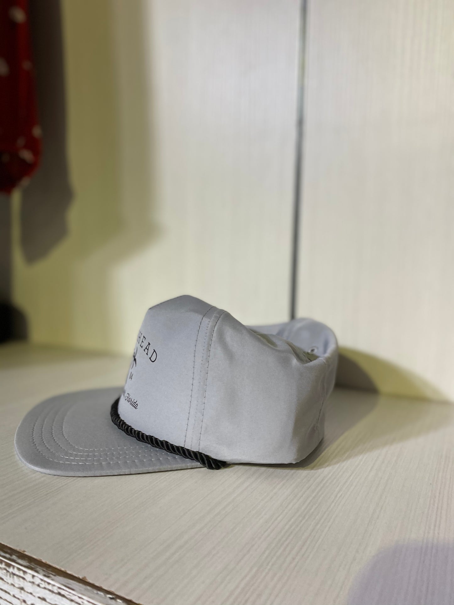 Cross Palm Hat in Grey