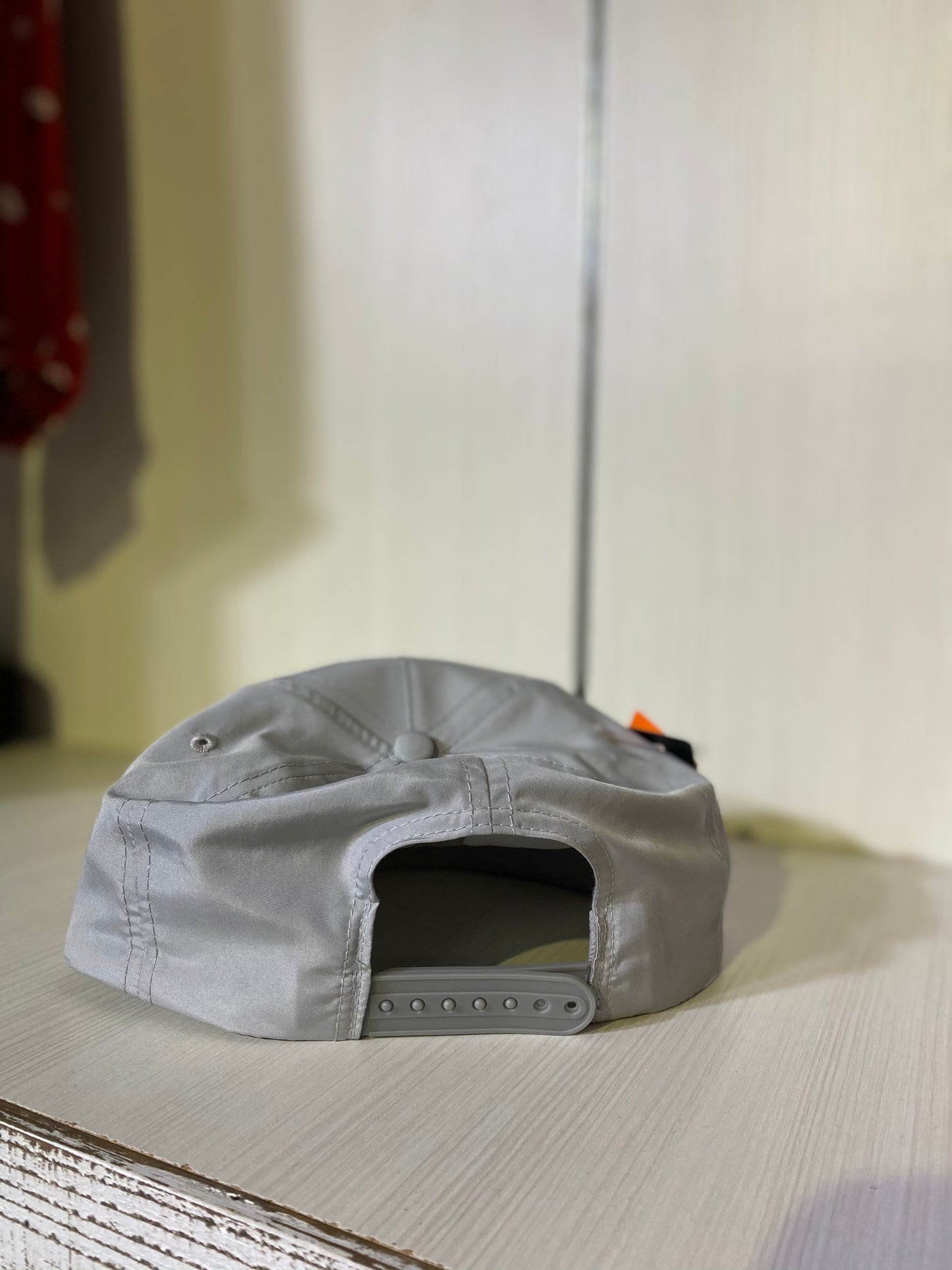 Cross Palm Hat in Grey