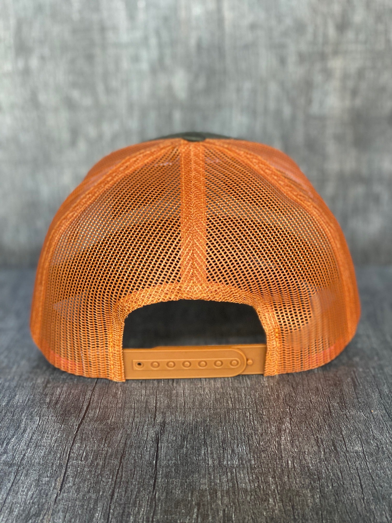 Mountain Wave Trucekr in Green/Orange