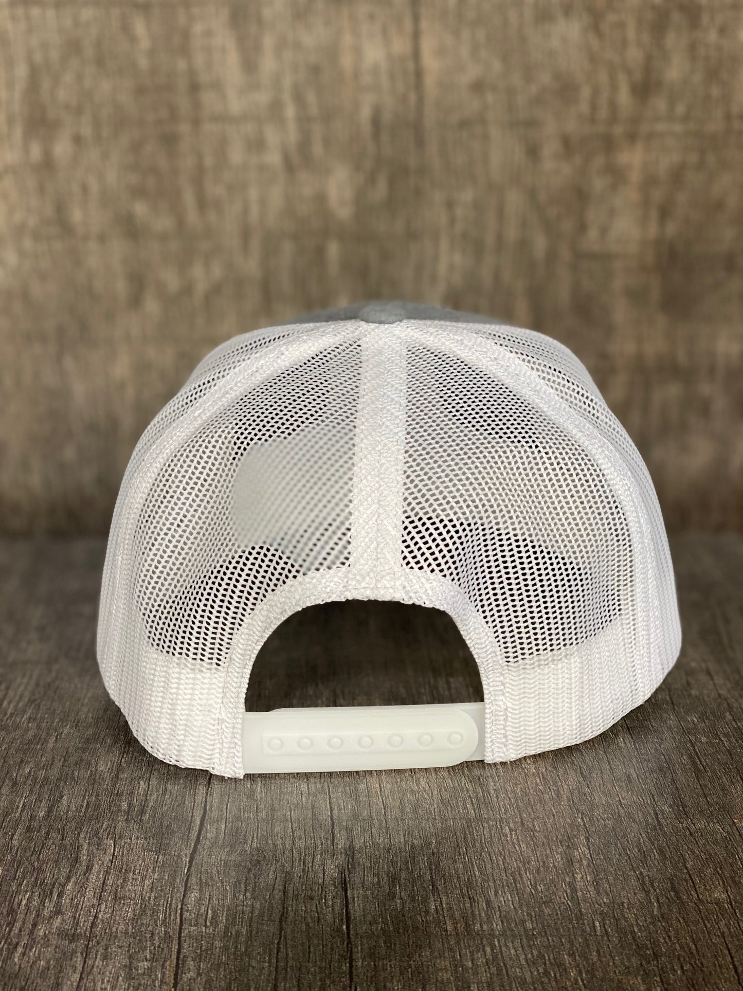 Mahi Trucker Hat in Grey